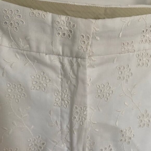 MAX MARA Studio White Eyelet Cropped Trouser Pants Sz 8 - Picture 7 of 13